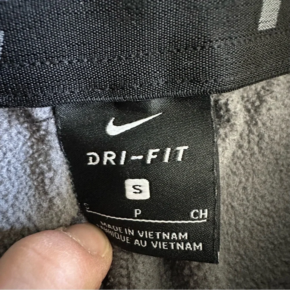 Nike Therma Training Pants Gray Sweatpants Mens Small Drawstring Comfort Pockets